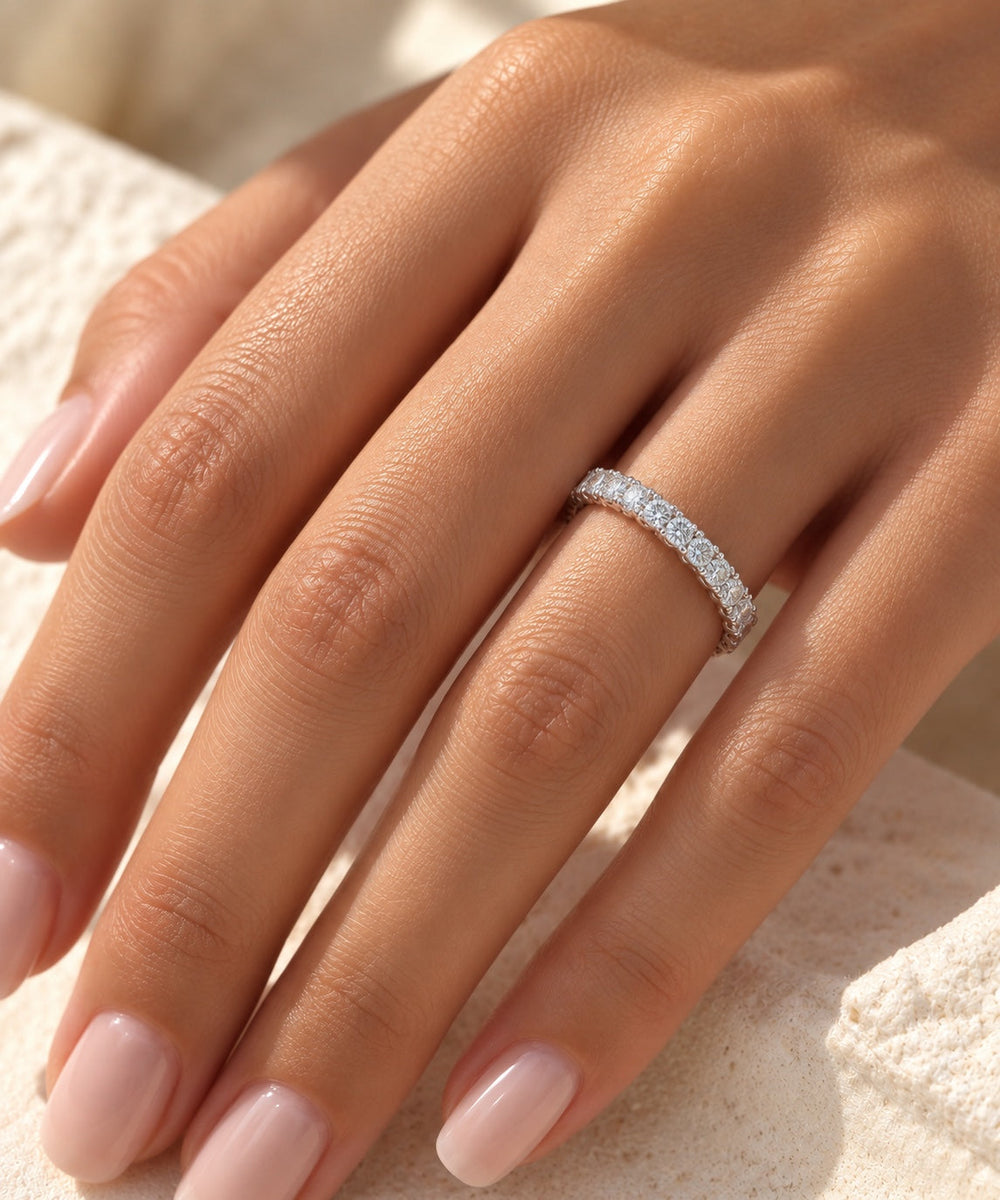 The Noémie Ring worn on hand