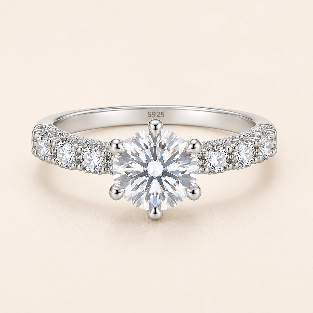 The Amélie Ring — Round moissanite ring in S925 sterling silver — image 2