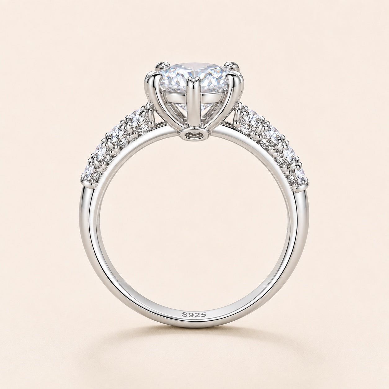 The Amélie Ring — Round moissanite ring in S925 sterling silver — image 3